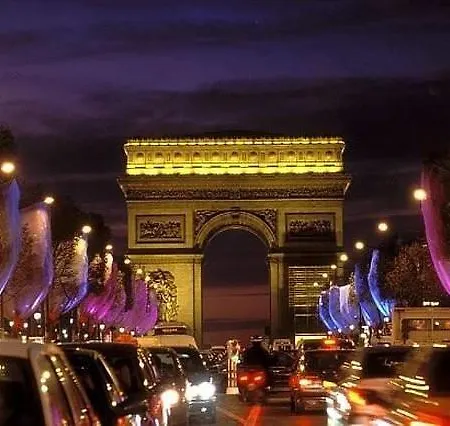 5 Minutes Champs Elysees Flat パリ